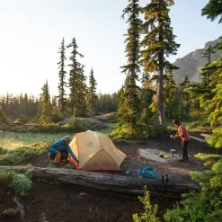 MSR Hubba Hubba 2 Person Backpacking Tent V9 -Wilderness Adventure msr hubba hubba 2 person backpacking tent v93