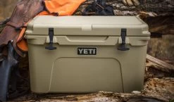 YETI Tundra 45 - Extreme Duty Cooler -Wilderness Adventure yeti tundra45 tan 1 1
